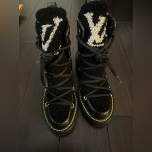 Louis Vuitton Women Beaubourg Boots